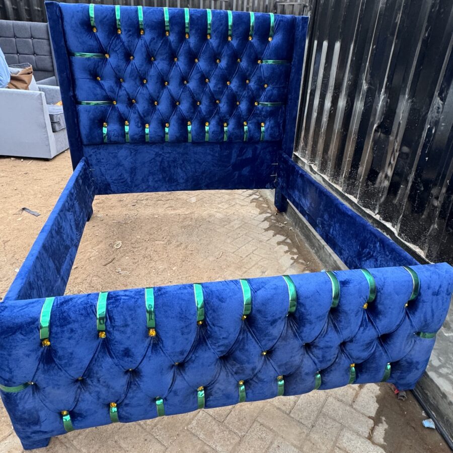 5 by 6 Modern Chester Bed